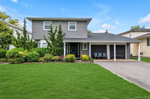 816 Cliffside Ave, Valley Stream, NY 11581