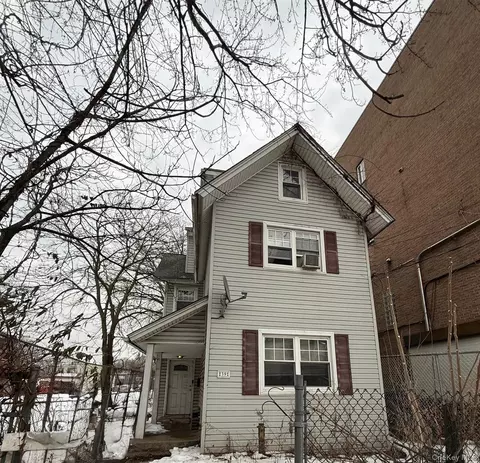 39 Maple Ave, Staten Island, NY 10302