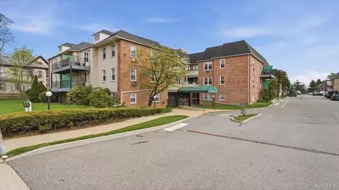 570 Broadway #A9, Lynbrook, NY 11563