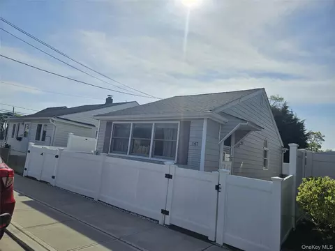 147 Lawson Ave, East Rockaway, NY 11518