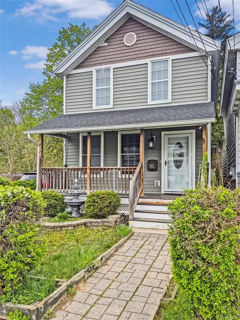 163 N Hamilton St, Poughkeepsie, NY 12601