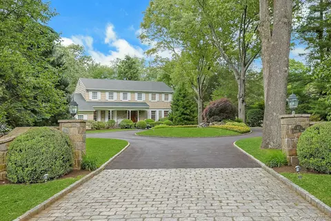 47 Jackson Rd, Bedford, NY 10506