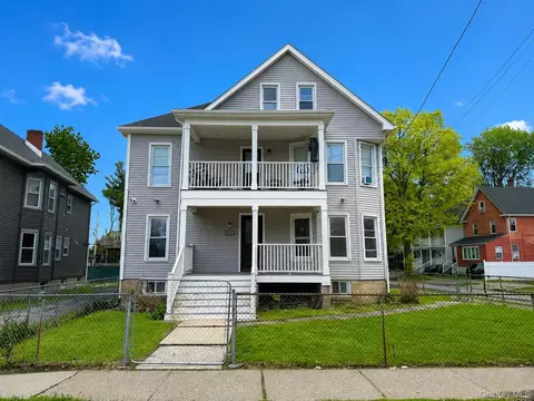 8 Fox Ter, Poughkeepsie, NY 12603