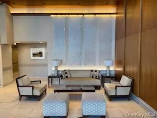 170 W Broadway #4I, Long Beach, NY 11561