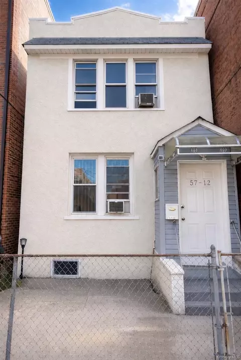 5712 Xenia St, New York, NY 11368