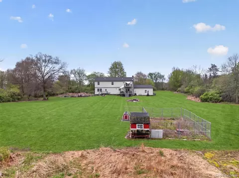 Exterior - 60 Long Ln, Shawangunk, NY 12589 photo 7 of 9