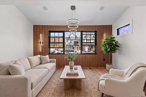 10902 169th Pl, New York, NY 11433