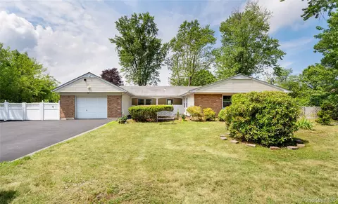 1400 Stony Brook Rd, Stony Brook, NY 11790