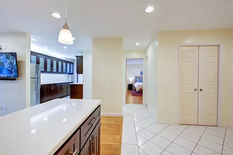 72-11 110 St #4E, Forest Hills, NY 11375