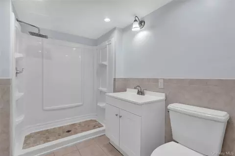 Bath - 339 Barton Ave, Patchogue, NY 11772 photo 4 of 4