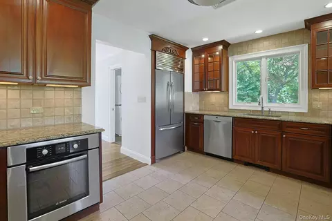 Kitchen - 8 Ann Pl, Mount Pleasant, NY 10595 photo 3 of 3