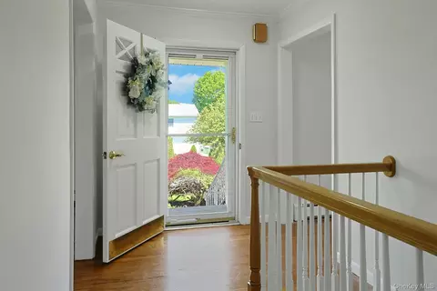 Entry Way - 8 Ann Pl, Mount Pleasant, NY 10595 photo 1 of 1