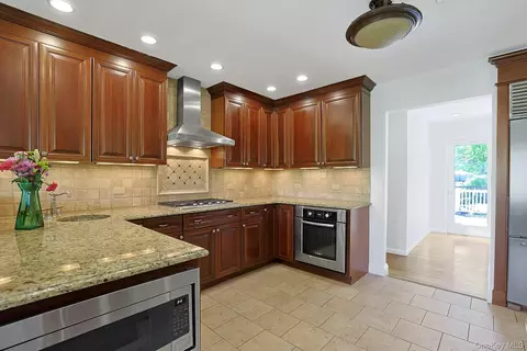 Kitchen - 8 Ann Pl, Mount Pleasant, NY 10595 photo 2 of 3