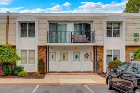 81 Rocky Point Yaphank Rd #144, Rocky Point, NY 11778