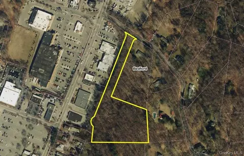 163 Green Ln, Bedford, NY 10507