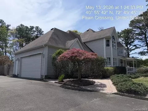 15 Fawn Xing, Wading River, NY 11792