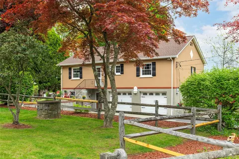 33 Arbor Ln, Southeast, NY 10509