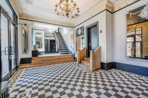 79 O Ave #B2, Brooklyn, NY 11223