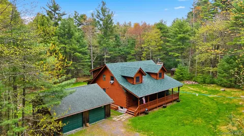 924 Forestburgh Rd, Lumberland, NY 12737
