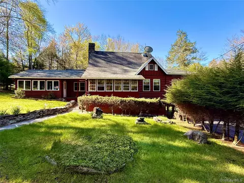 11 W Mongaup Trl, Bethel, NY 12720