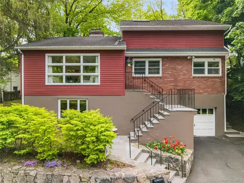 10 Truesdale Dr, Cortlandt, NY 10520