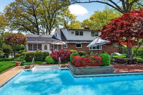 Exterior - 52 N Pinelake Dr, Patchogue, NY 11772 photo 5 of 9