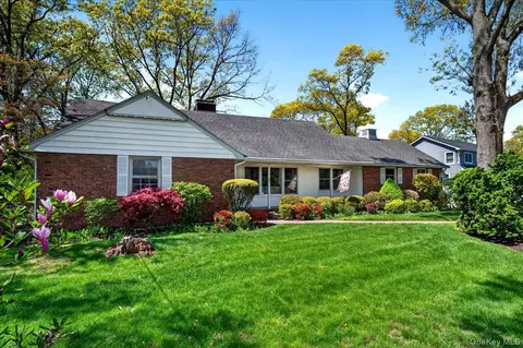 Exterior - 52 N Pinelake Dr, Patchogue, NY 11772 photo 3 of 9