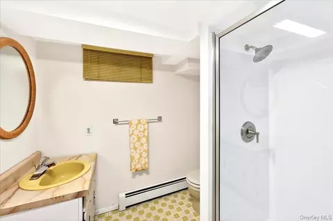 Bath - 52 N Pinelake Dr, Patchogue, NY 11772 photo 3 of 4