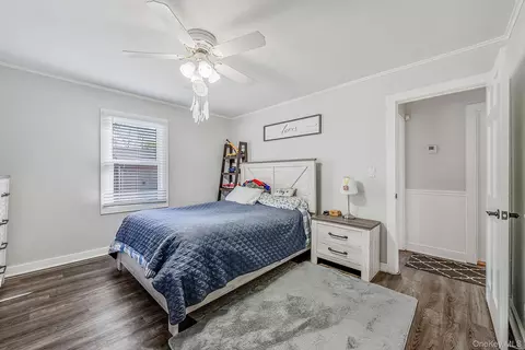 Bedroom - 66 Hedges Rd, Brookhaven, NY 11772 photo 1 of 5