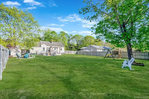 Exterior - 66 Hedges Rd, Brookhaven, NY 11772 photo 5 of 6