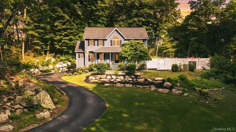 59 Millpond Ln, Kent, NY 12531