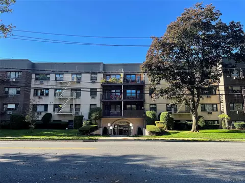 2261 Palmer Ave #1A, New Rochelle, NY 10801