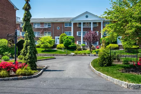 Exterior - 55 Maple Ave #3B, Greenburgh, NY 10706 photo 2 of 2