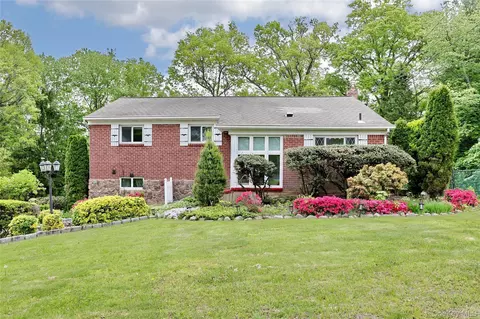 34 E Allison Ave, Orangetown, NY 10965