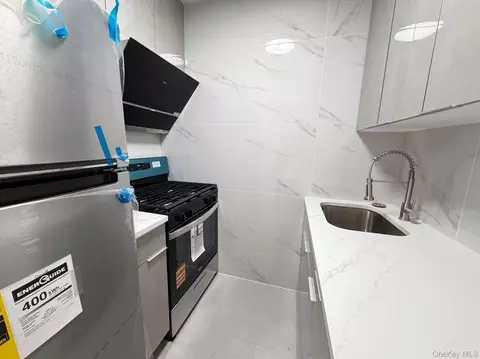 14246 Sanford Ave 5f Sanford, Flushing, NY 11355