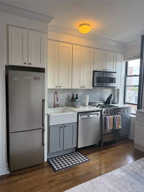 42-22 Ketcham St #D11, New York, NY 11373