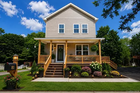 81 Silver Lake Sctn Rd, Middletown, NY 10940