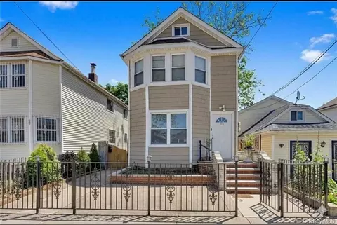 324 Underhill Ave, New York, NY 10473