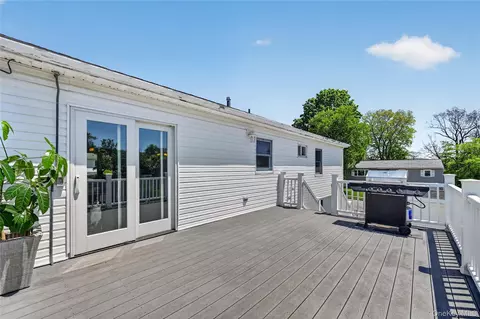 Exterior - 19 Sutherland Dr, Monroe, NY 10950 photo 6 of 13