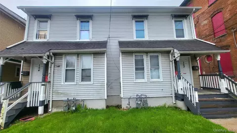 152 Cannon St, Poughkeepsie, NY 12601
