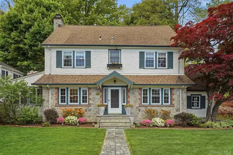5 Allendale Dr, Rye, NY 10580