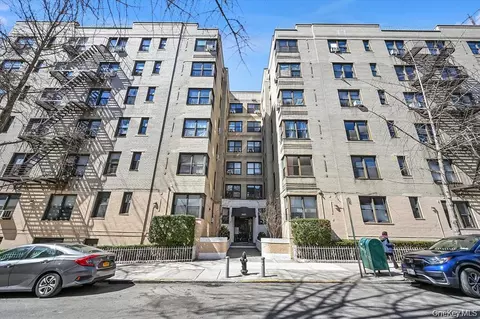 2685 Creston Ave #4-A, New York, NY 10468