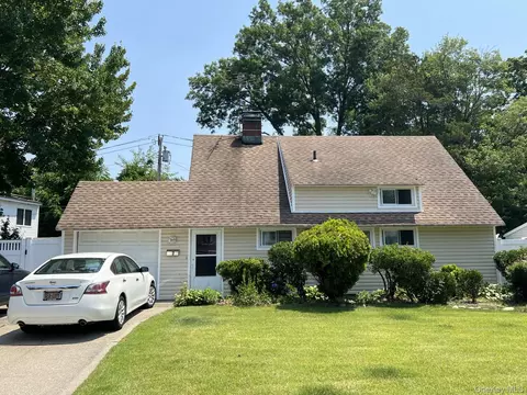 7 Hope, Oyster Bay, NY 11801
