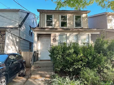 14032 Quince Ave, Flushing, NY 11355