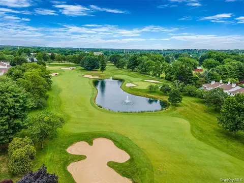 View/Area - 96 Fairway View Dr, Commack, NY 11725 photo 1 of 1
