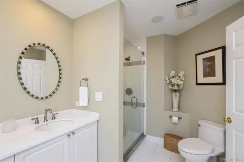 Bath - 96 Fairway View Dr, Commack, NY 11725 photo 5 of 5