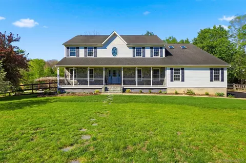 55 Regent Rd, Warwick, NY 10990