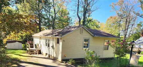 74 E Thompson Pl, Monticello, NY 12701
