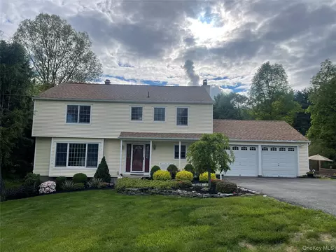 7 Crane Rd, Somers, NY 10589