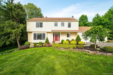 7 Crane Rd, Somers, NY 10589